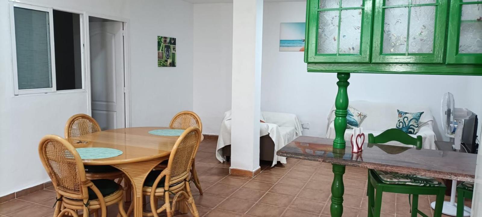 Habitacion Matrimonial En Un Bajo Bano Compartido Areas Compartidas Abades  Ngoại thất bức ảnh