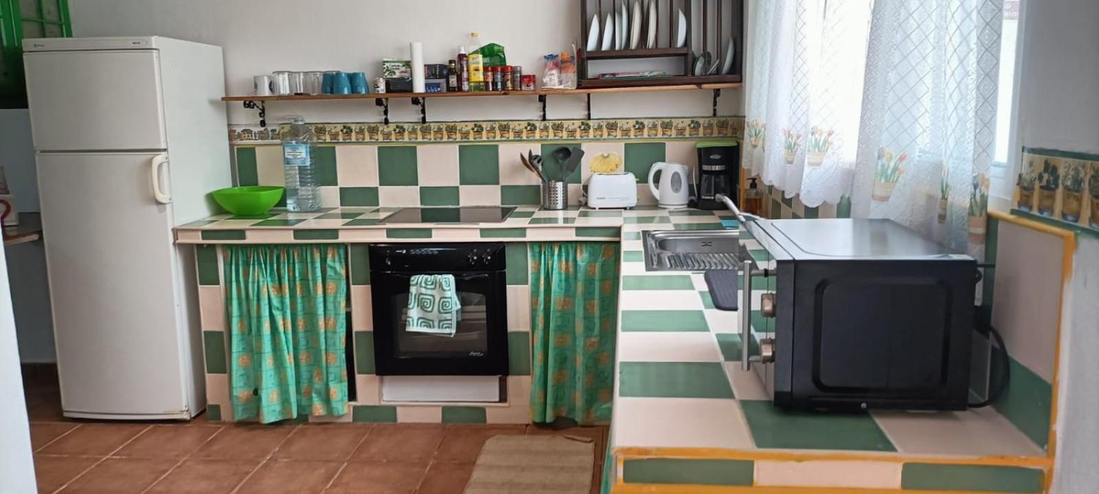 Habitacion Matrimonial En Un Bajo Bano Compartido Areas Compartidas Abades  Ngoại thất bức ảnh